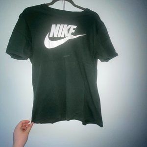 NIKE tee athletic